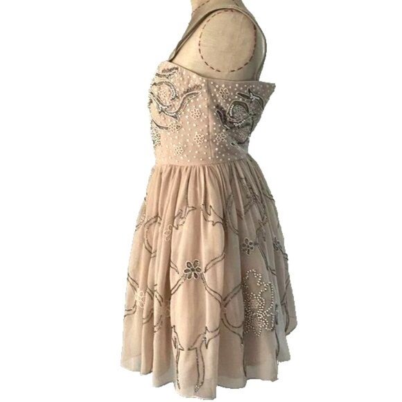 Needle and Thread Dress Hand Embellished Size 4 - Picture 2 of 11